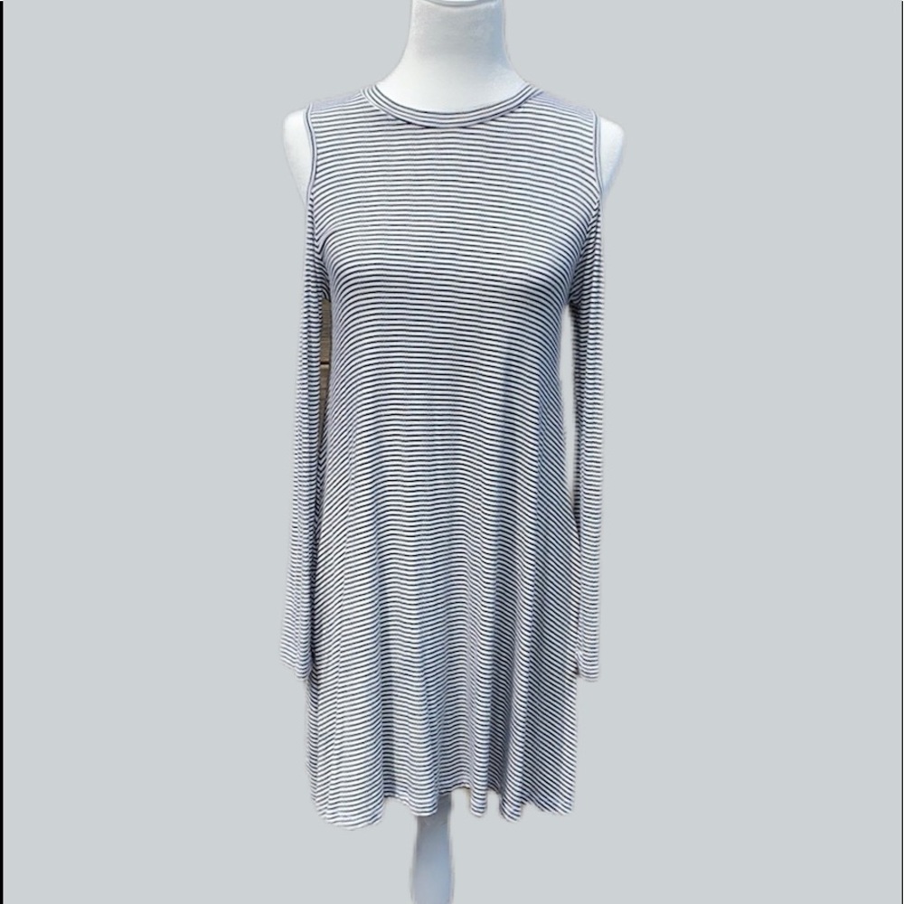 Elan Cold Shoulder Tee Dress